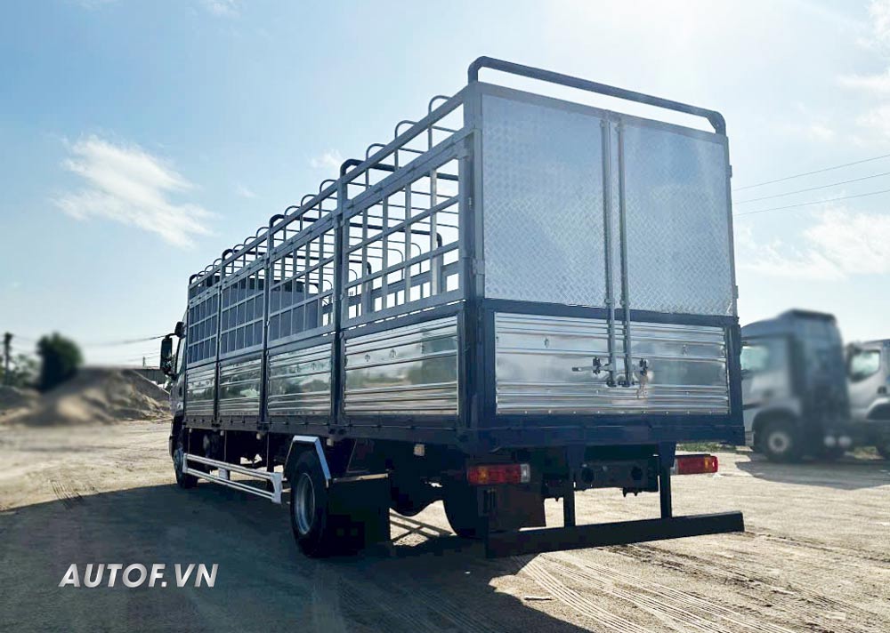 Chenglong 8 tấn H5 240Hp Mui Bạt 9.9M